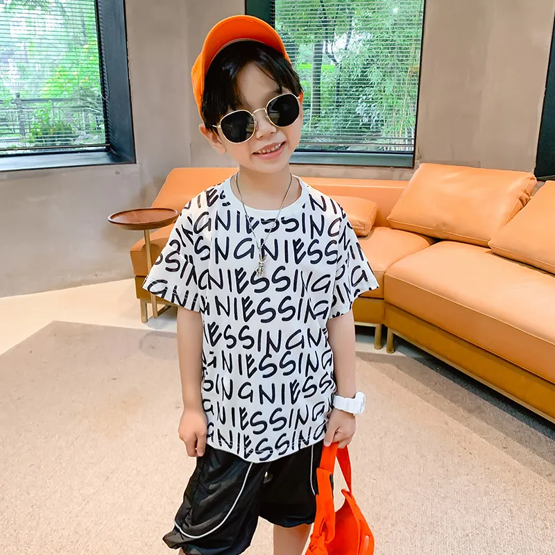 【110-160】お洒落感アップ ストリート系 アルファベット ファッション 男の子 Ｔシャツ