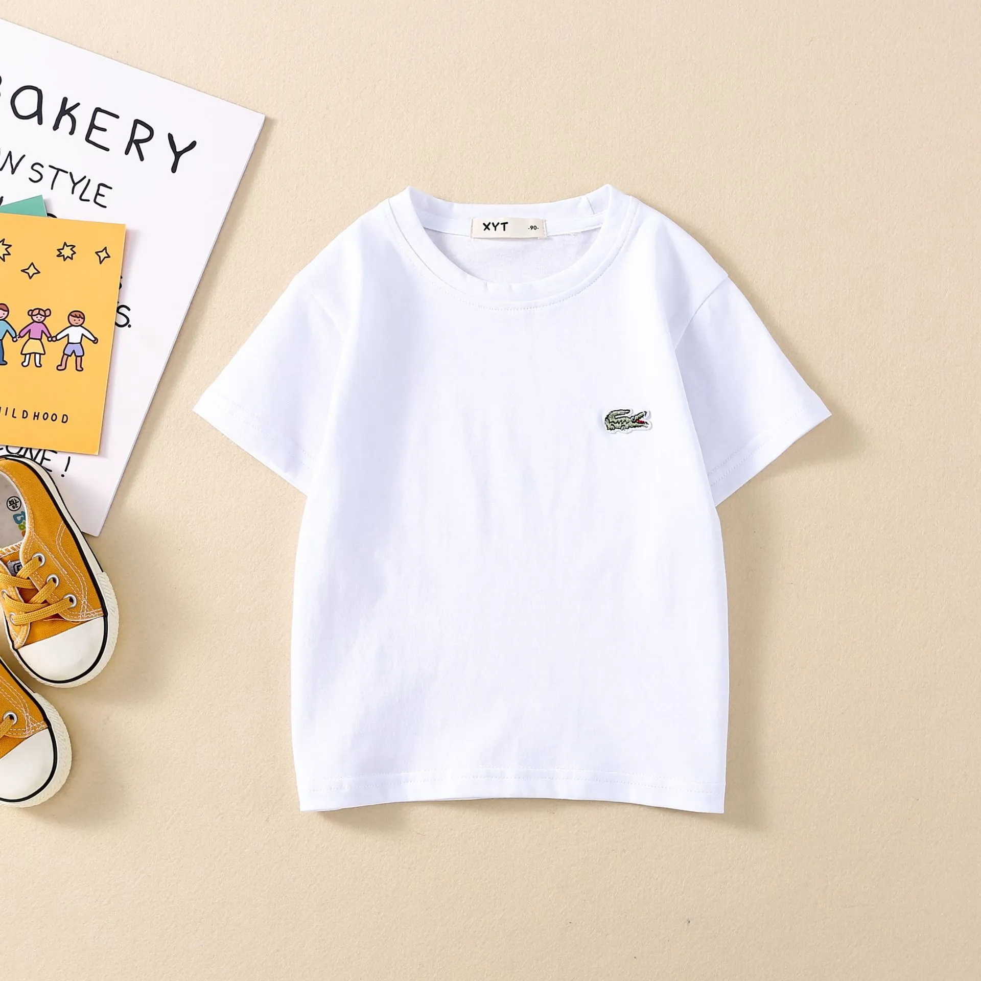 【90-140】大人気 シンプル 定番 きれいめ 着心地良い 合わせやすい Tシャツ