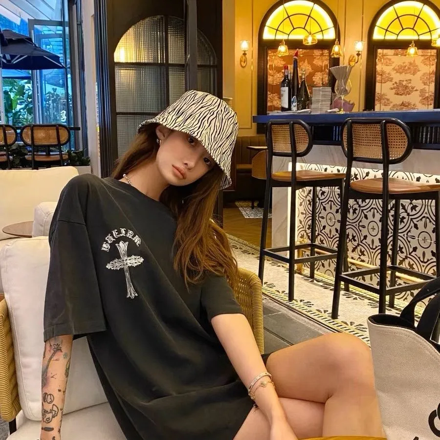 お手頃価格 着瘦せ シンプル ファッション プリント 夏 オーバーサイズ 合わせやすい Ｔシャツ