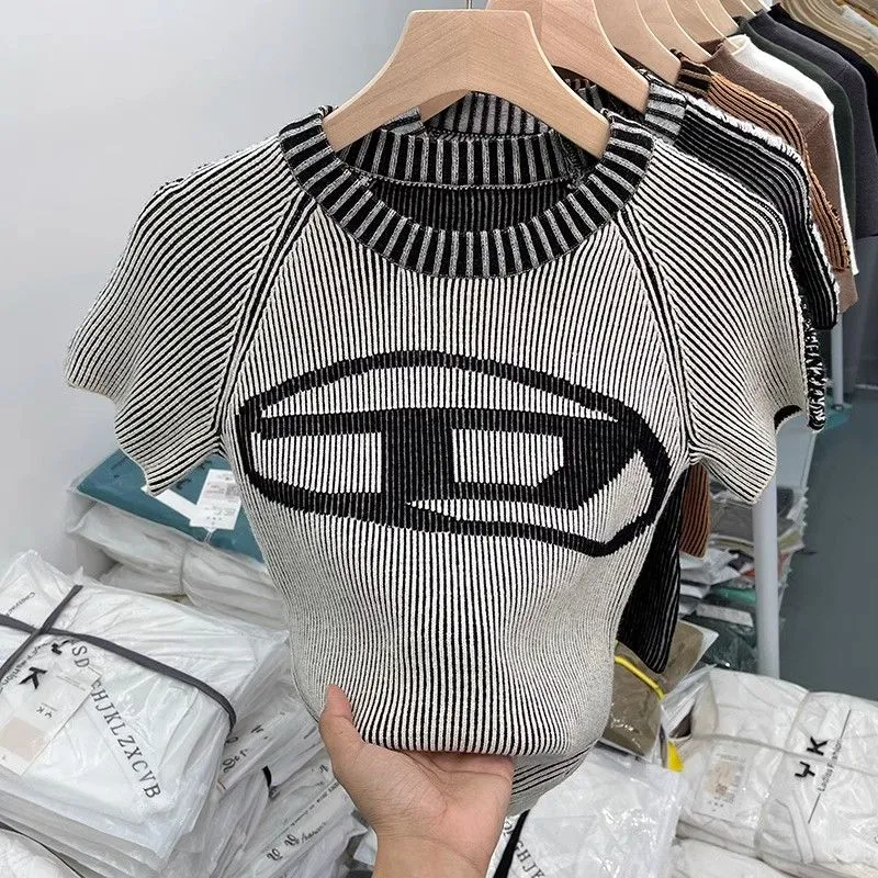 買わないと損 人気爆発中 エレガント ニット 3色選べる アルファベット 夏 Ｔシャツ