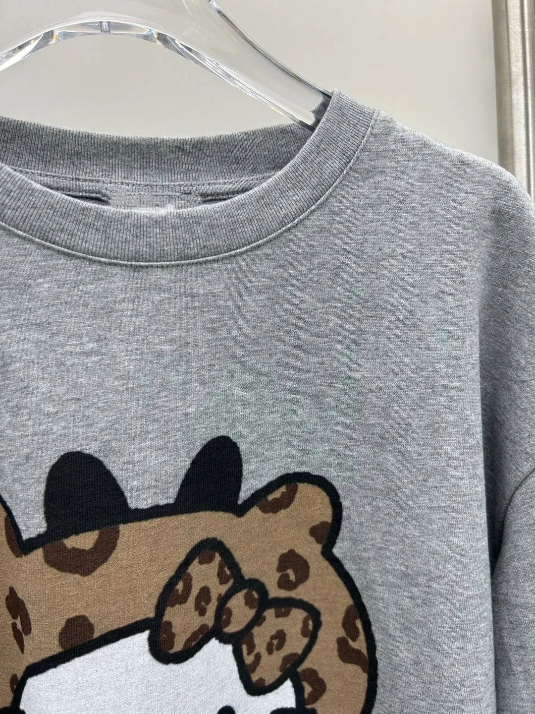 着回し最強 元気いっぱい キュート 可愛い スウィート アニメー 長袖 Ｔシャツ
