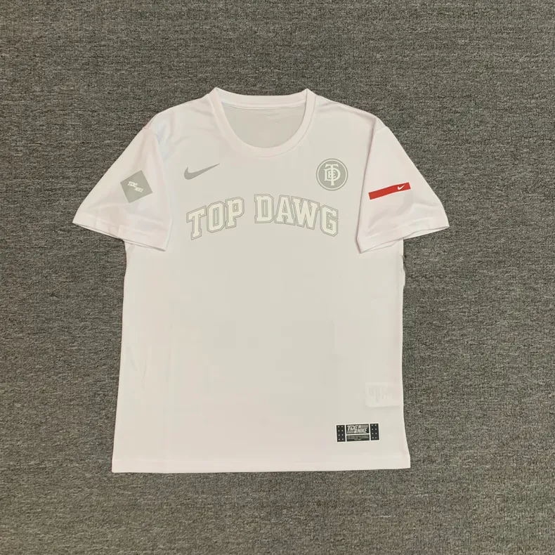 期間限定 新作 見逃し厳禁 スポーツ 通気性 着心地いい 絶対カッコイイ 着せやすい Tシャツ