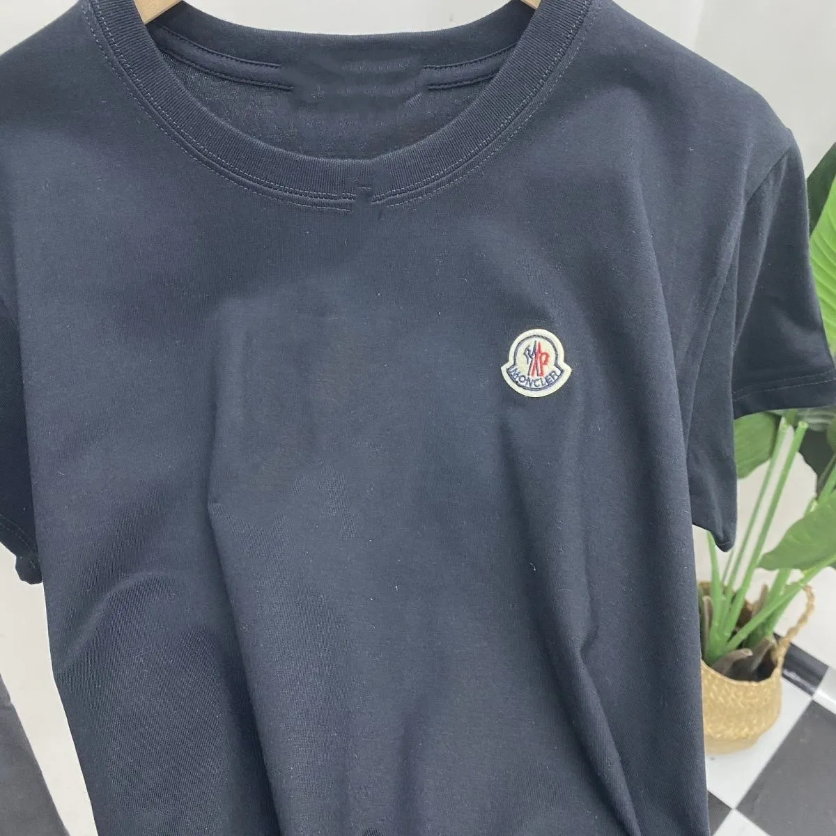 夏 定番 カジュアル 3色選べる ラウンドネック 刺繍 コットン ゆったり 通気性 トップス Tシャツ