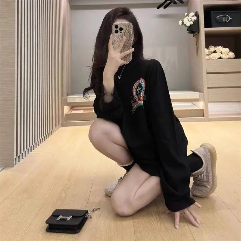 組み合わせやすい 美人度アップ 女子マスト デザイン満点 シンプル カジュアル 長袖 Ｔシャツ