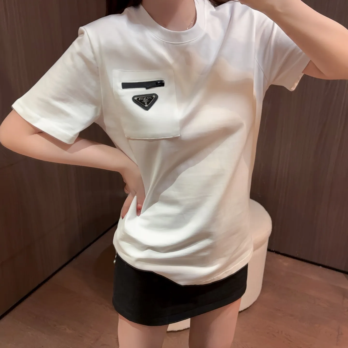 『S-L』目立つ 気質満点 リラックス クール おしゃれ スリム 動きやすい Tシャツ