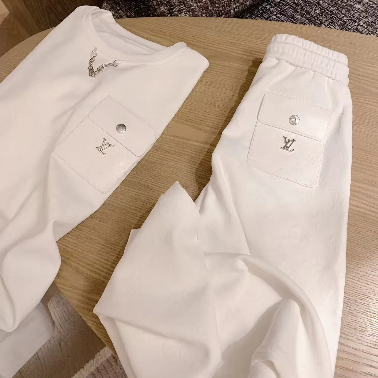 『S-L』優しい雰囲気 着回し最強 クラシック フィット感 Tシャツ カジュアルパンツ
