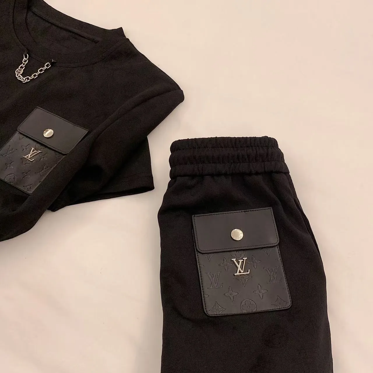 『S-L』優しい雰囲気 着回し最強 クラシック フィット感 Tシャツ カジュアルパンツ