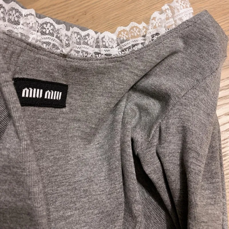 『S-L』目立つトレンド 快適レースフリルフード付きトップス プリーツスカートセット