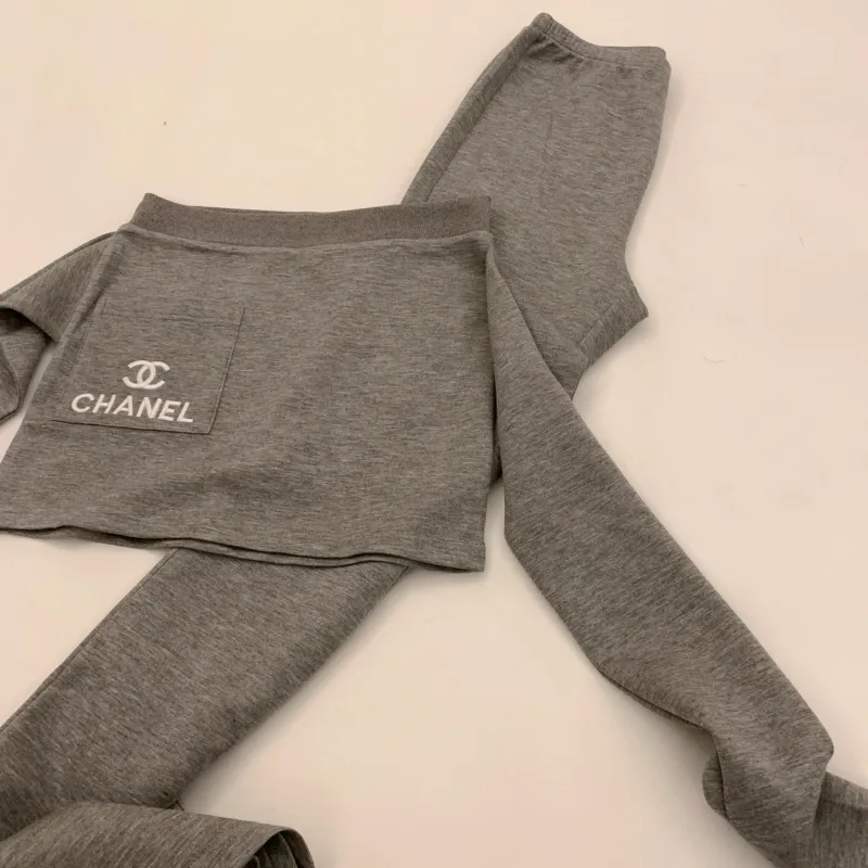 『S-L』優しい雰囲気 着瘦せ 快適 プレミアム トレンド マルチウェイ タイアップ パンツセット