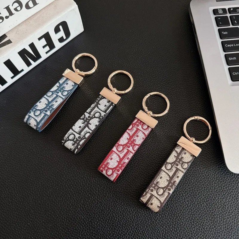 新作登場 可愛い シンプル 繊細 高品質 軽量  スタイリッシュ カラフル   キーホルダー