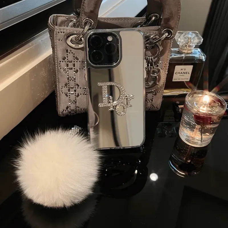 大活躍 高品質 スウィート繊細 ラメ入り トレンド スマホチェーン付き スマホケース
