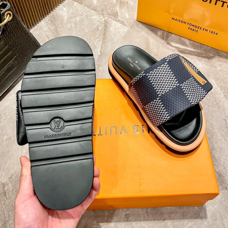 『35-46』絶対欲しい シンプル クラシック ファッション 高品質 合わせやすい スリッパ
