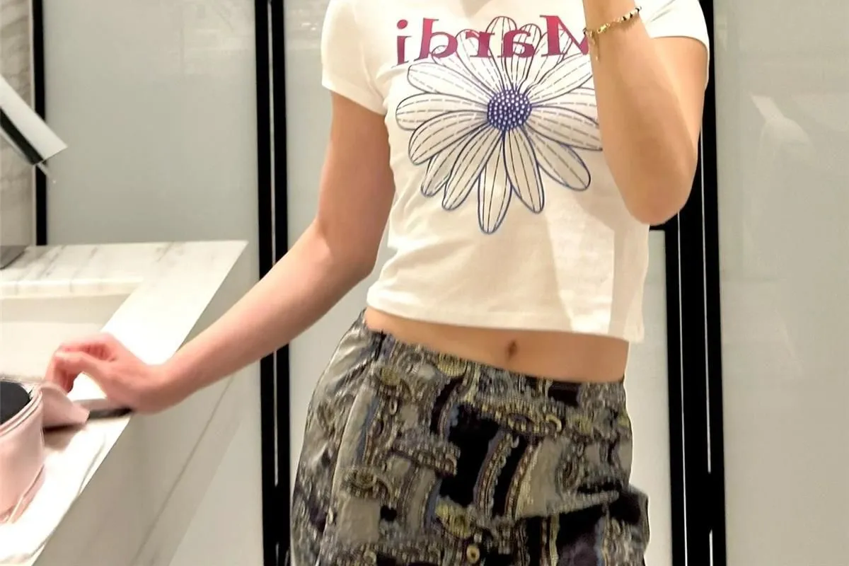 『S-2XL』おすすめ 大人らしい スタイリッシュ トレンド クラシック フィット感 Tシャツ