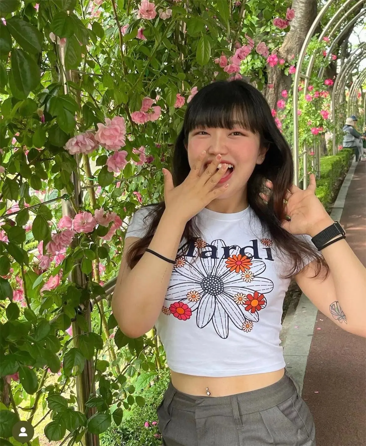 『S-2XL』おすすめ 大人らしい スタイリッシュ トレンド クラシック フィット感 Tシャツ