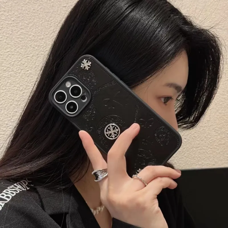 目立つ おしゃれ 高級感手触り良く繊細 クラシック エレガント 滑り止め スマホケース