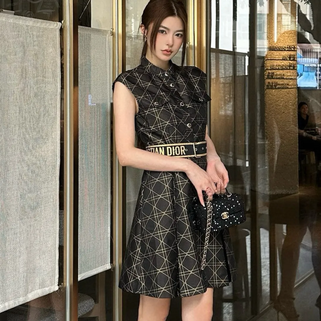 『S-L』高級質感 立体シルエット ベストドレス 脚線美効果 オールシーズン着回しワンピース