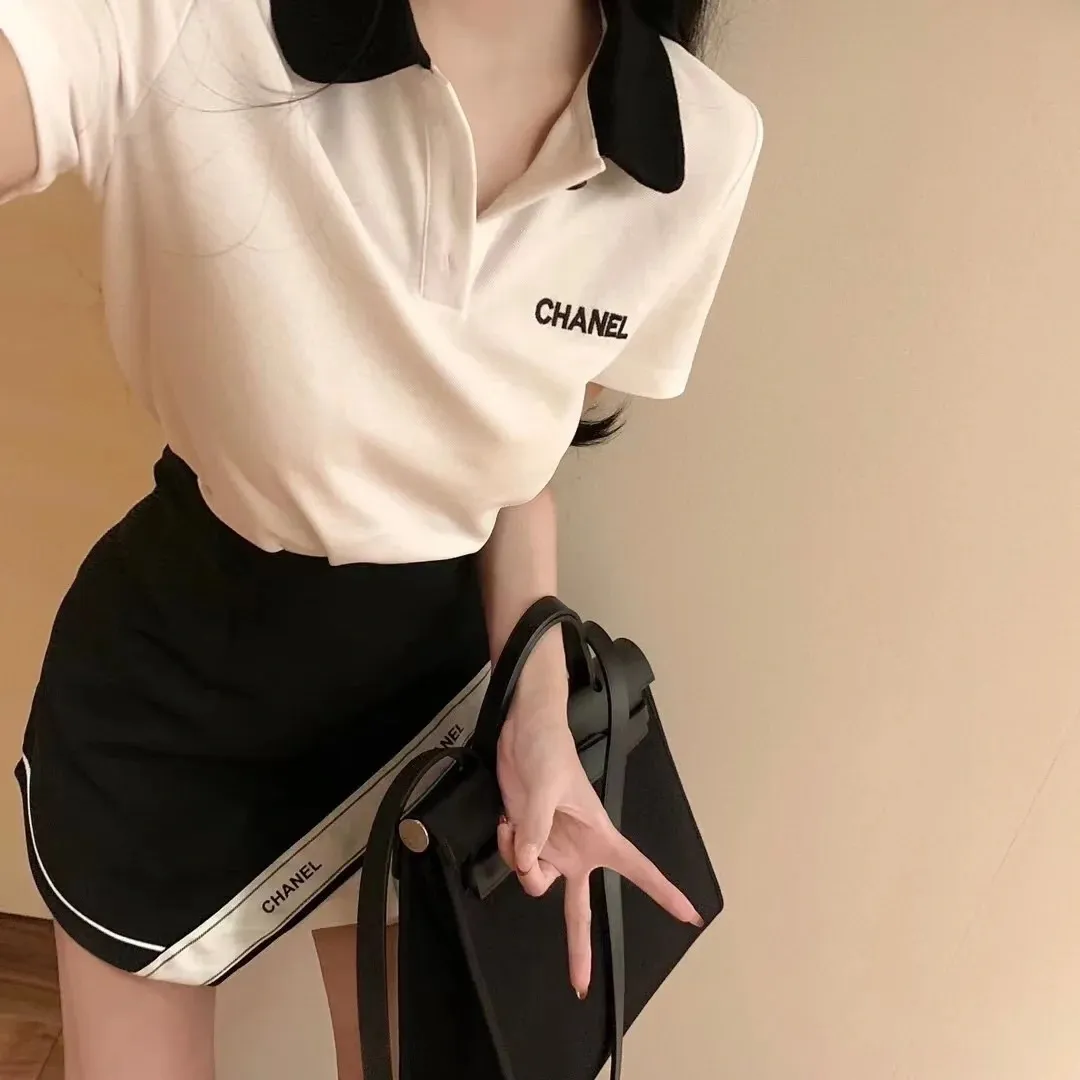 『S-L』プレミアム素材使用 洗練されたデザイン 大人可愛い フェミニン トレンディ モード系 Ｔシャツ スカート