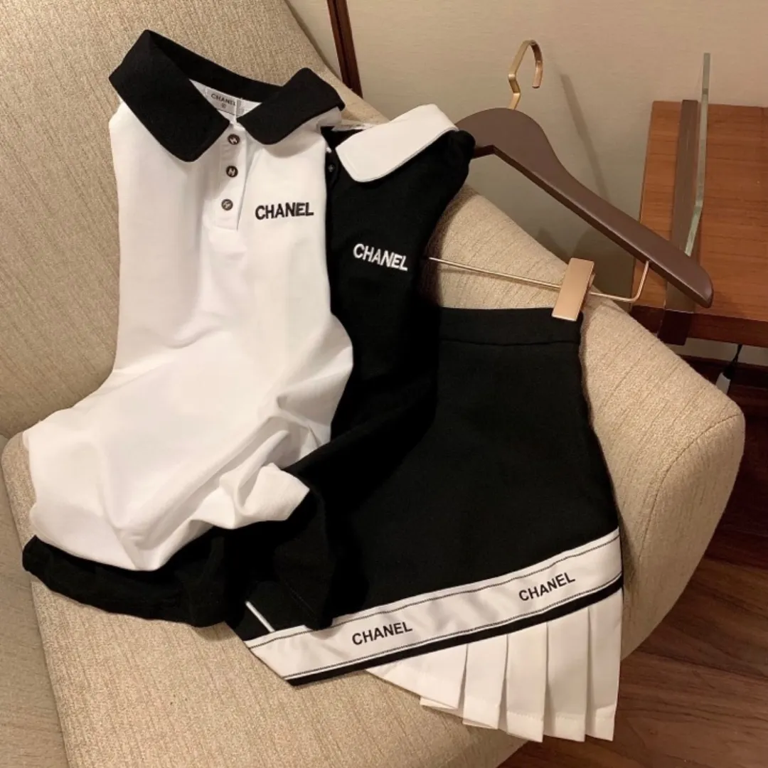 『S-L』プレミアム素材使用 洗練されたデザイン 大人可愛い フェミニン トレンディ モード系 Ｔシャツ スカート