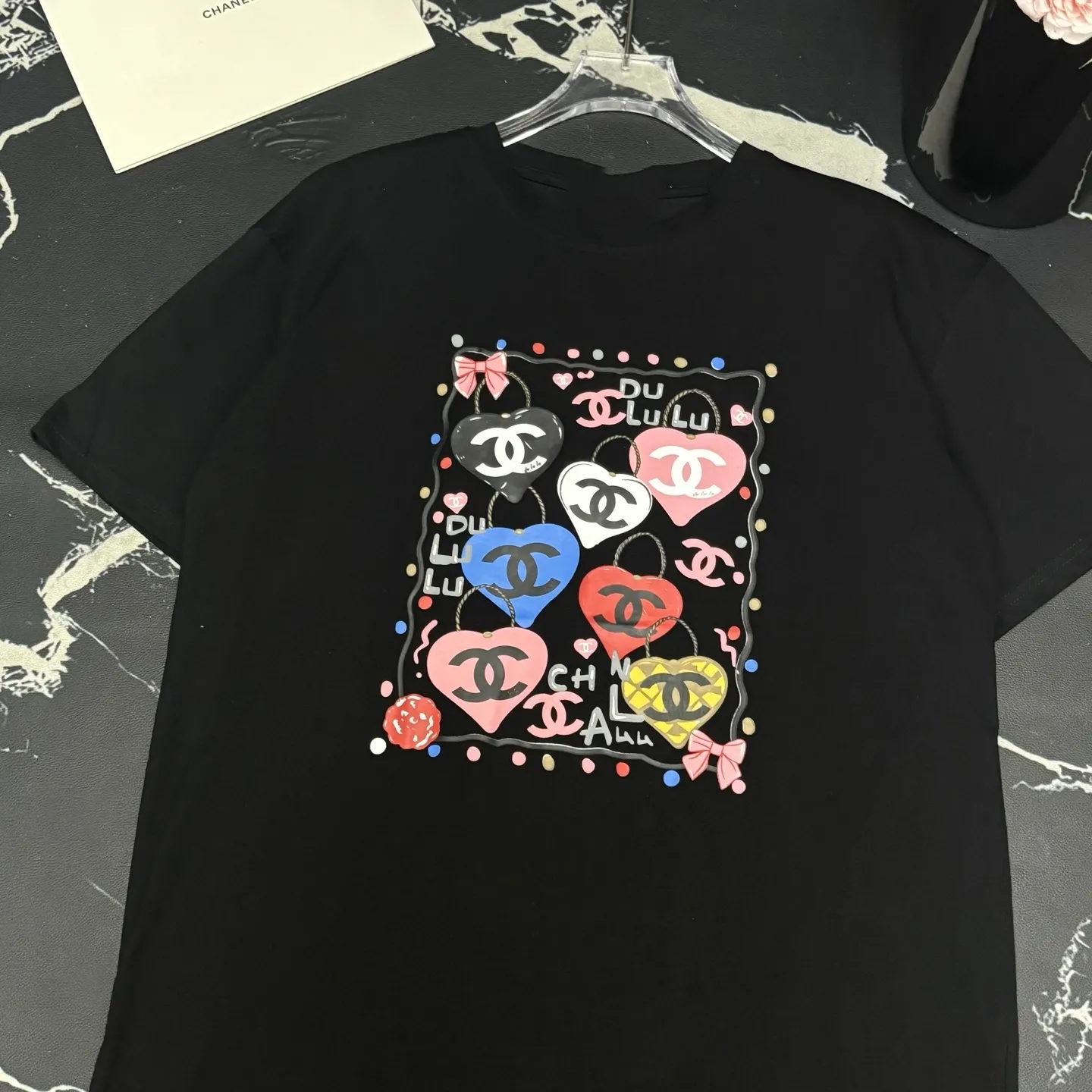『S-4XL』オシャレ度UP 体型カバー 大人可愛い リッチな仕上がり ゆったりシルエット Ｔシャツ