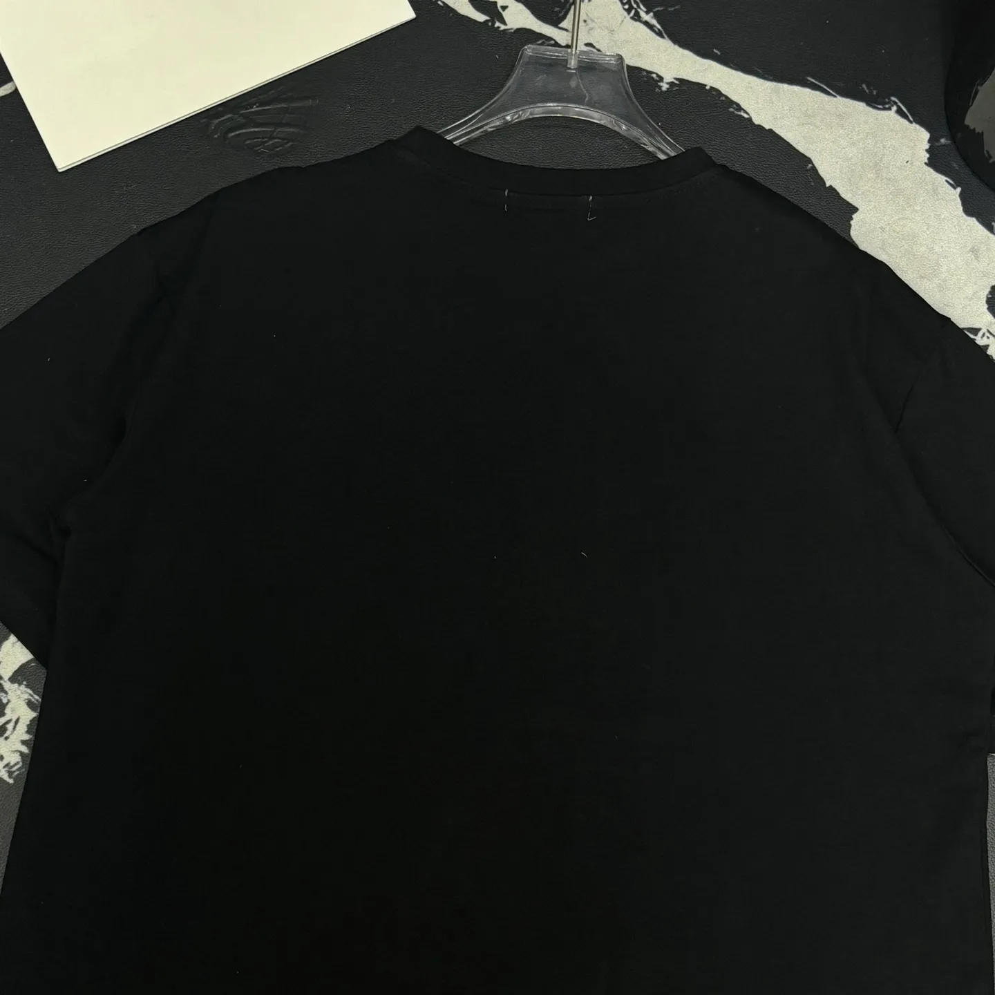 『S-4XL』オシャレ度UP 体型カバー 大人可愛い リッチな仕上がり ゆったりシルエット Ｔシャツ