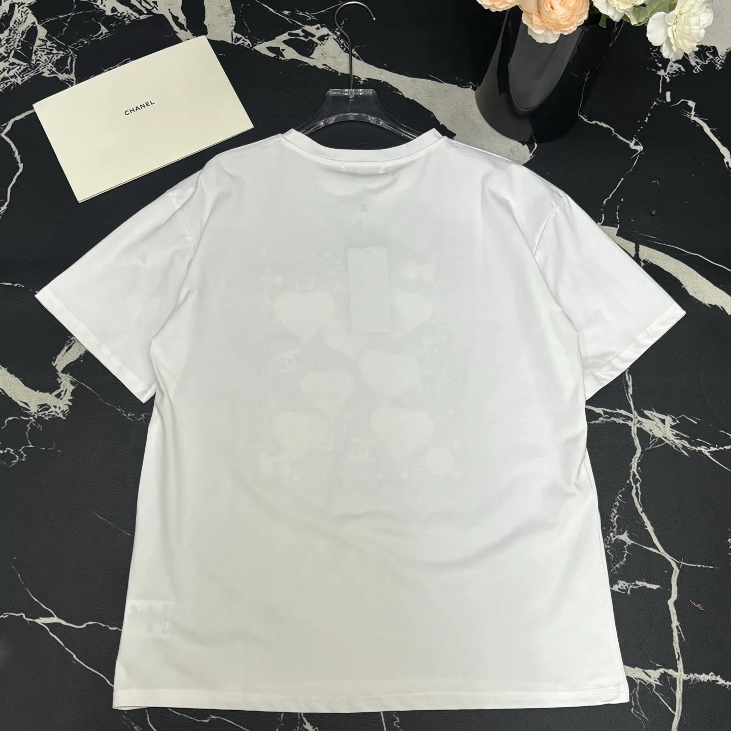 『S-4XL』オシャレ度UP 体型カバー 大人可愛い リッチな仕上がり ゆったりシルエット Ｔシャツ