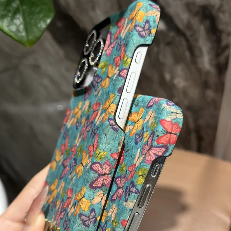 超人気商品 トレンド 高級感 ユニーク 繊細 レトロ カラフル 滑り止め スマホケース