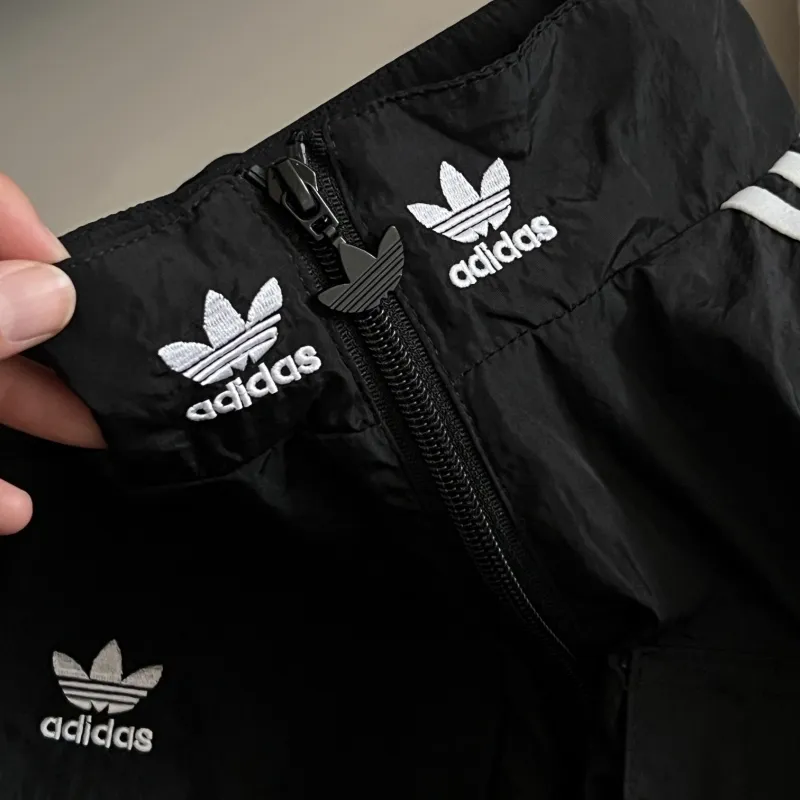 『S-XL』元気いっぱい シンプル カジュアル スポーツクール 快適 軽量 合わせやすい アウター