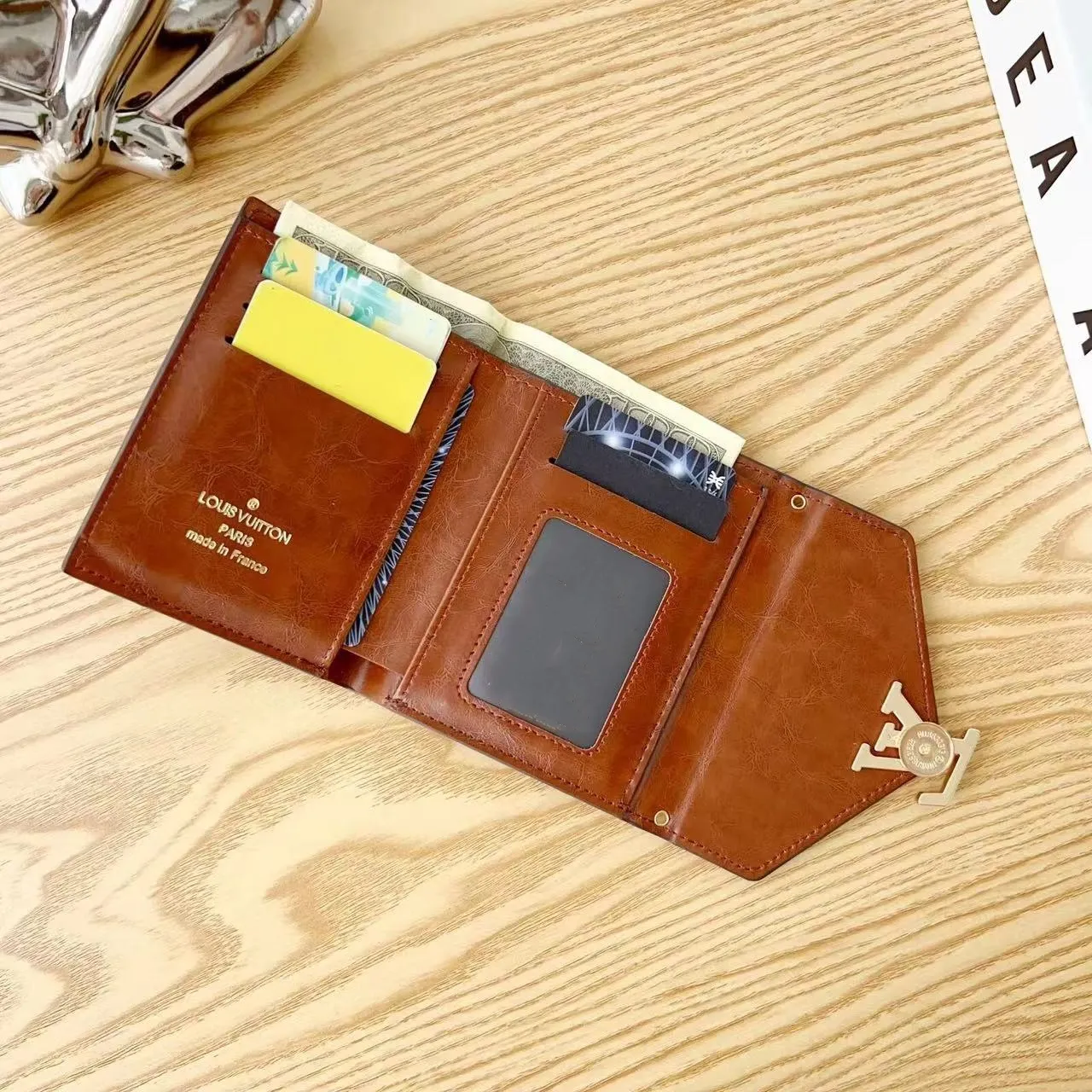 絶対欲しい 高品質 シンプルトレンド クラシック繊細 カードポケット多数 財布