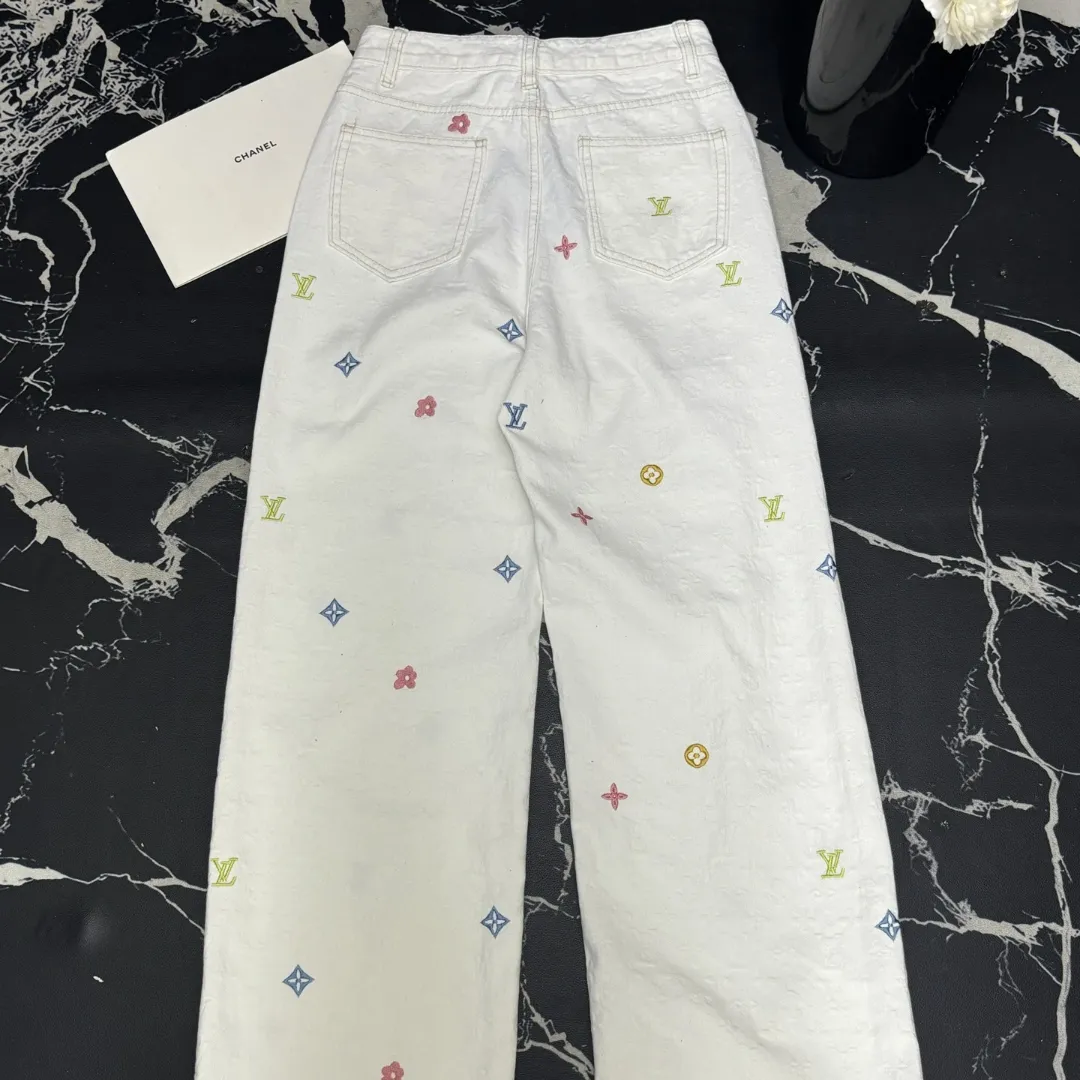 『S-XL』春夏 新作 オールオーバージャカード 刺繍 ストレートジーンズ