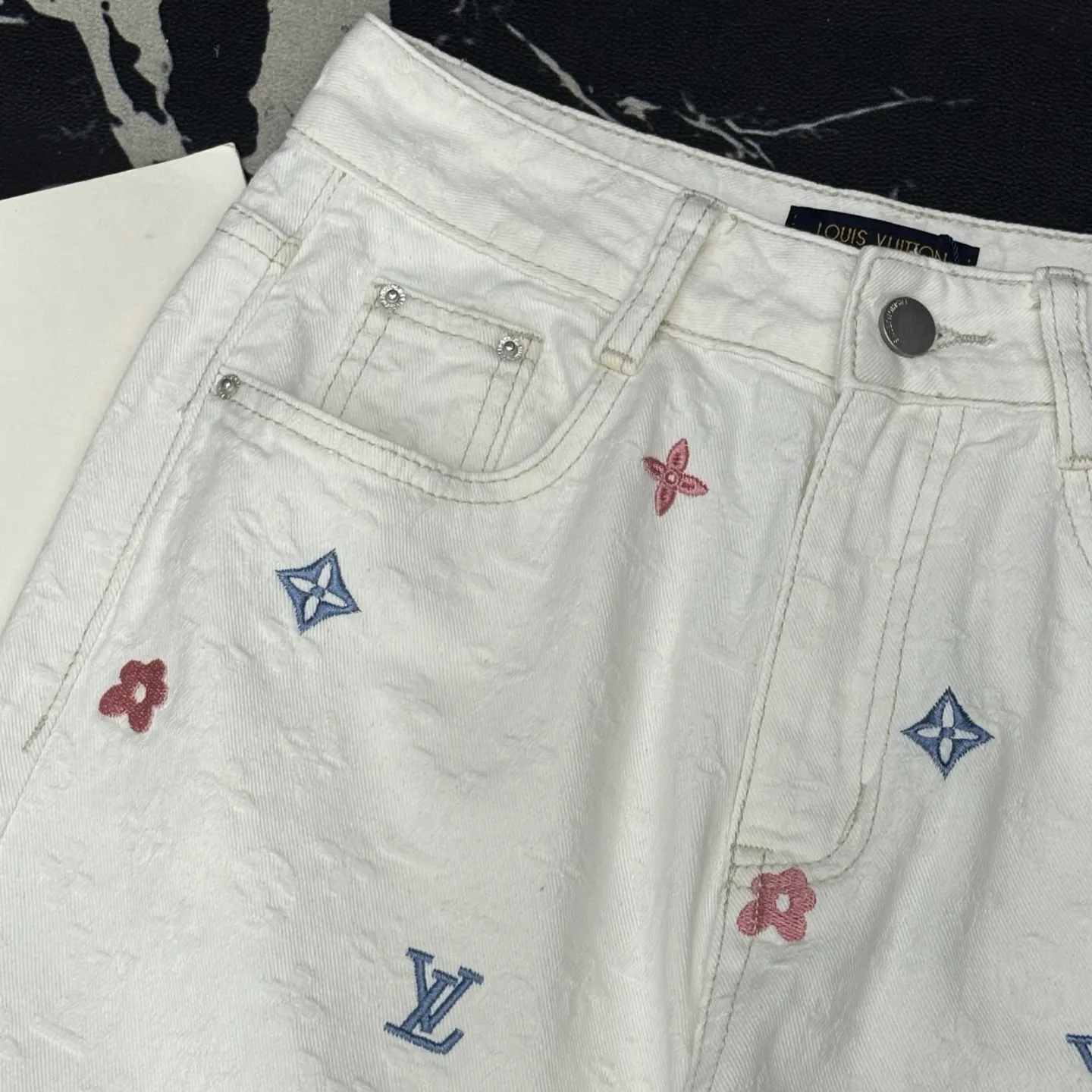 『S-XL』春夏 新作 オールオーバージャカード 刺繍 ストレートジーンズ