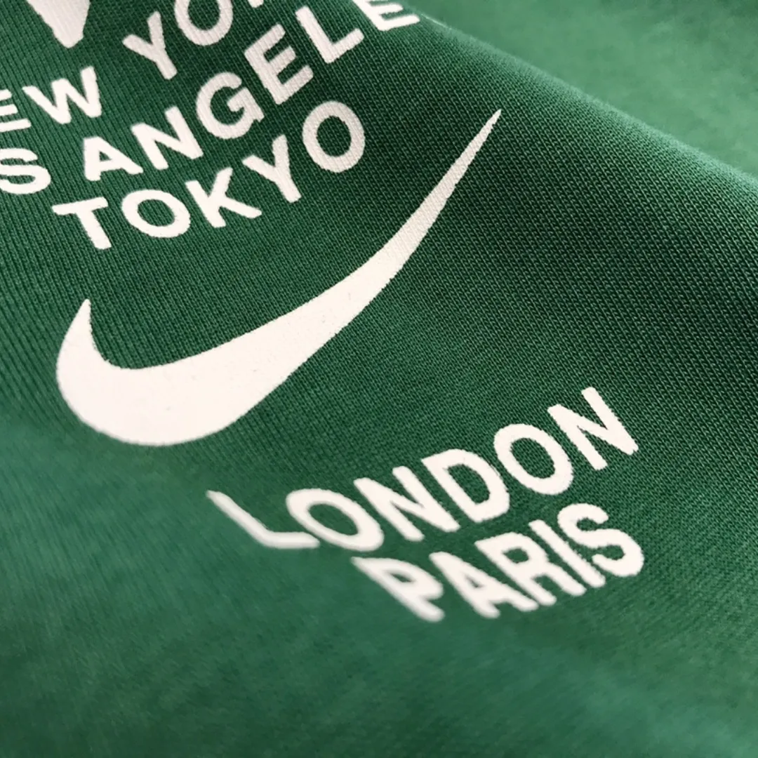 『S-4XL』オシャレ度UP 季節を先取り 特別コラボモデル ゆったりシルエット モノトーン Ｔシャツ