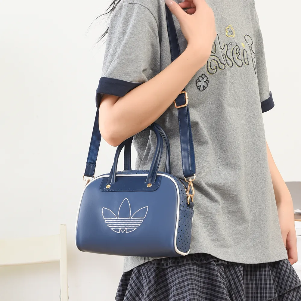 今が買い時 デイリー使いに最適 トレンド最先端 シーズン必須アイテム ショルダーバッグ