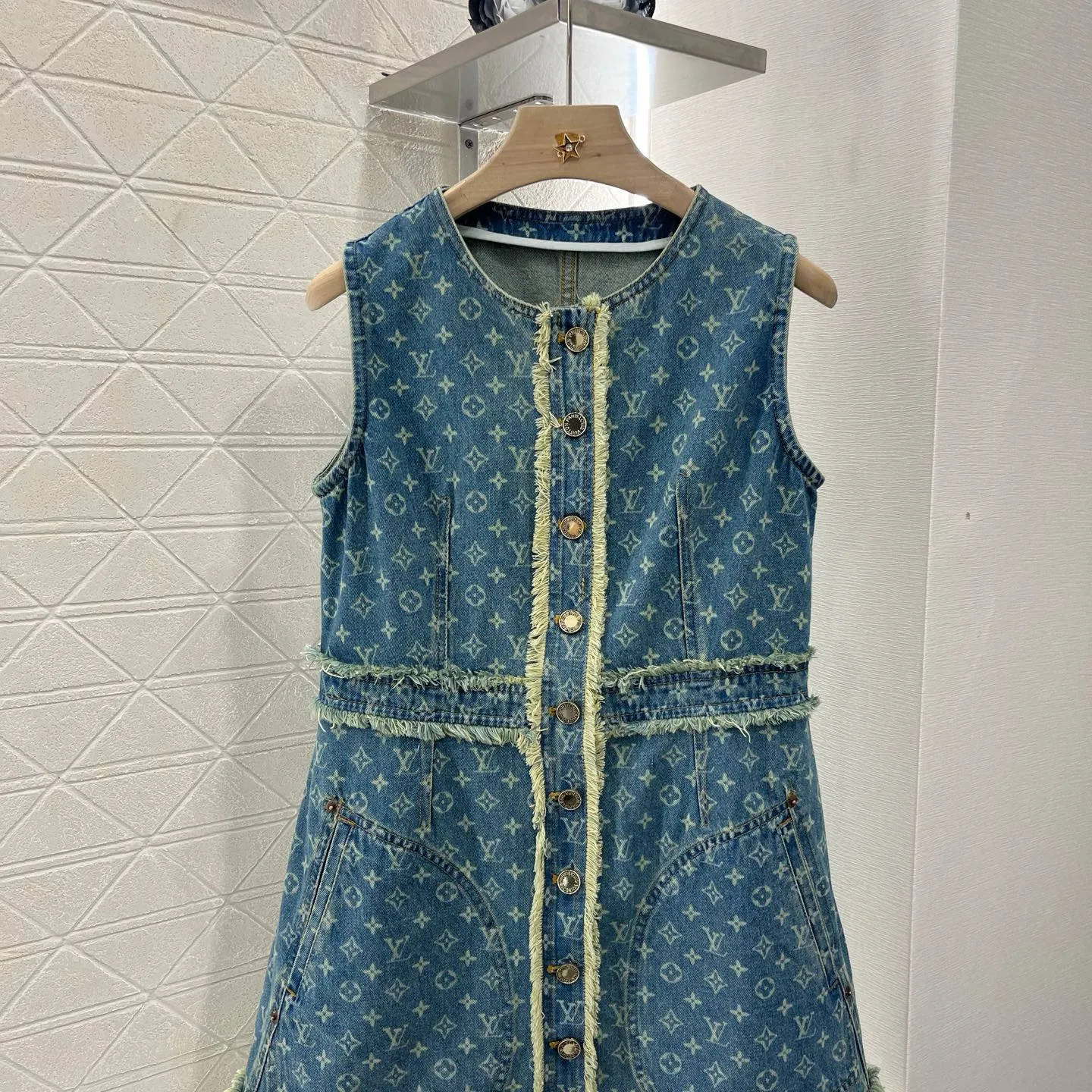 『S-L』大人可愛い 着るだけで特別感 ファッション誌掲載 モード系 ヴィンテージ風 ベストドレス ワンピース