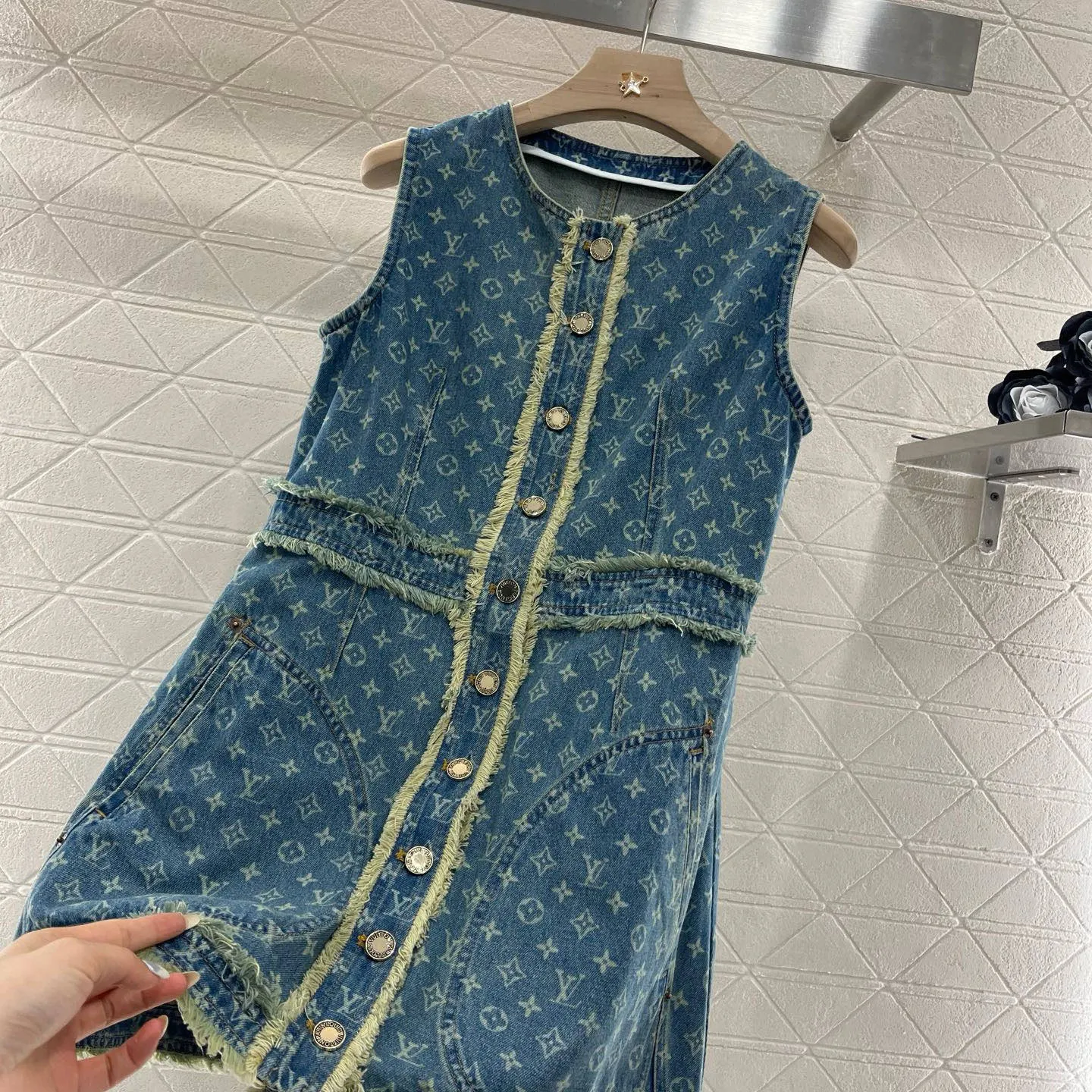 『S-L』大人可愛い 着るだけで特別感 ファッション誌掲載 モード系 ヴィンテージ風 ベストドレス ワンピース