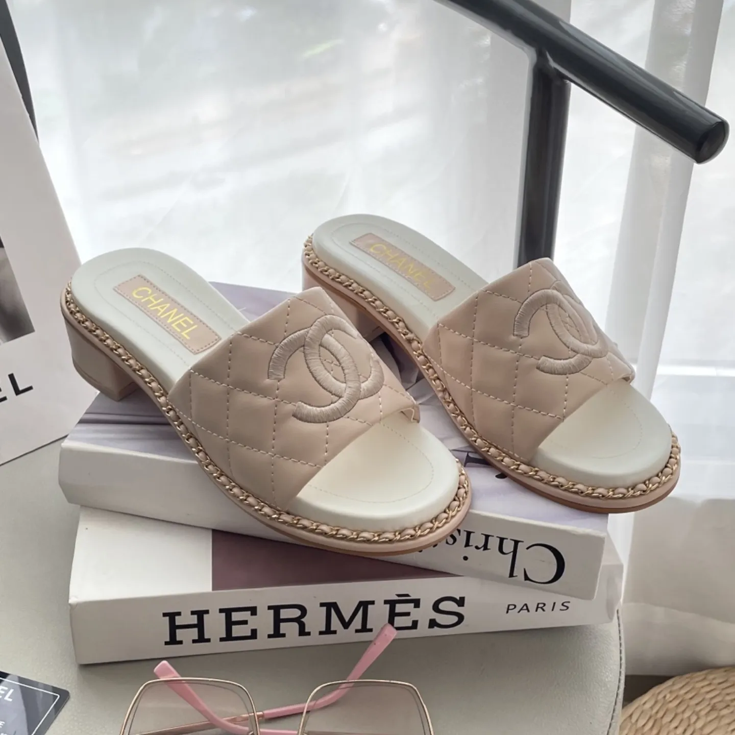 『35-41』ファッション誌掲載 インスタ映え間違いなし 季節を問わず活躍 合わせやすい 高品質 スリッパ