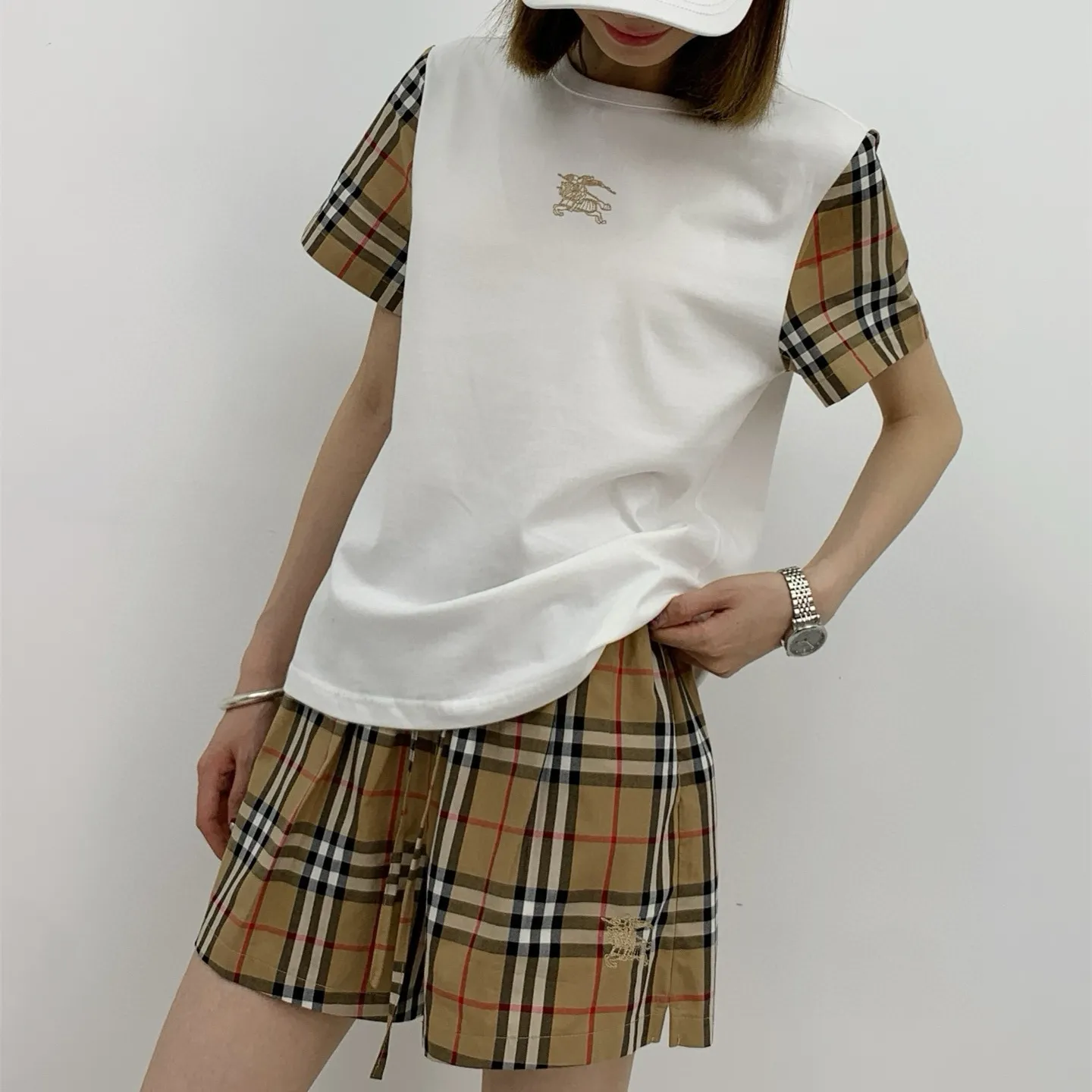 『S-L』オススメ 新作 シンプル 上品 ミニマリスト エレガント ディテール 魅力アップ Tシャツ