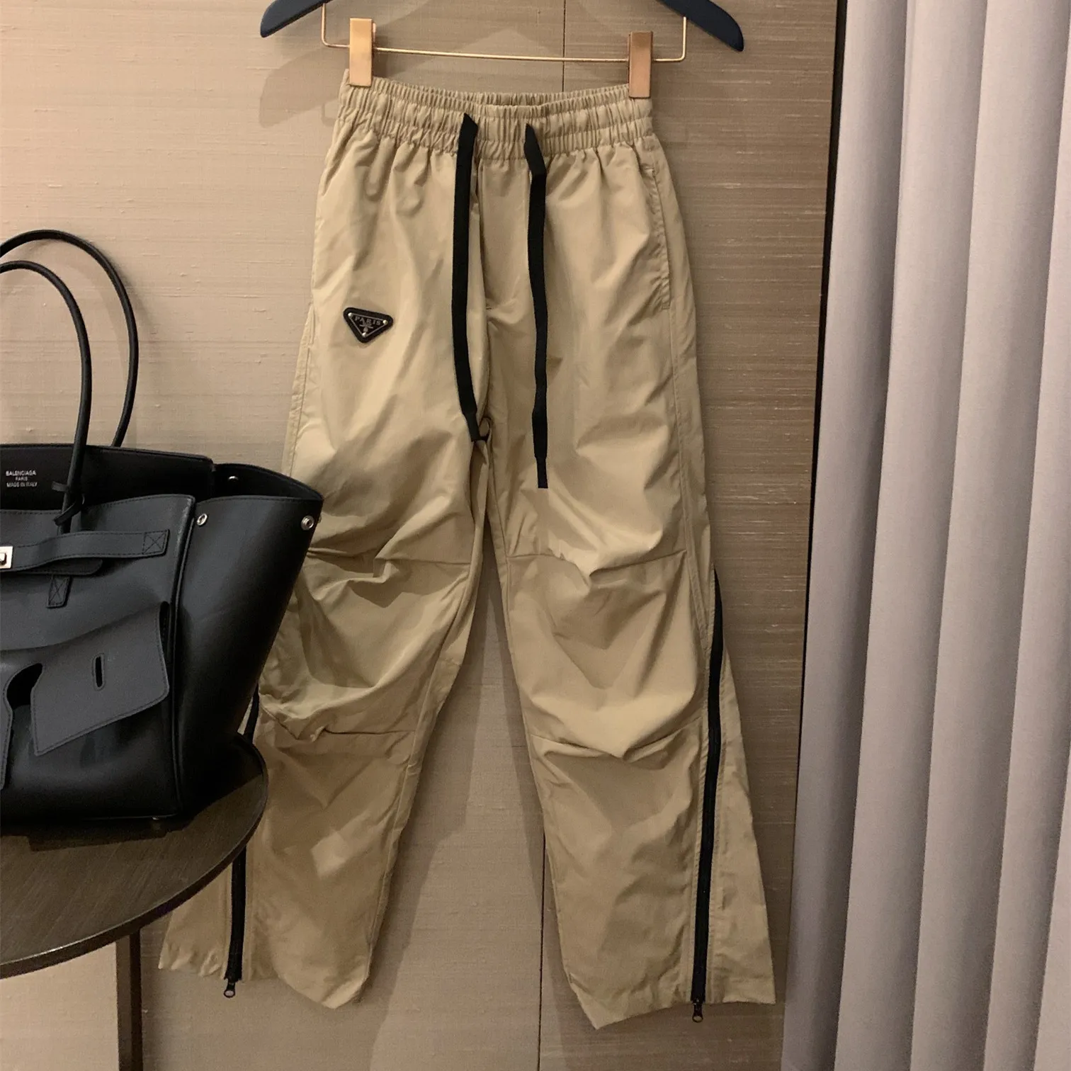 『S-L』ヒット クール ファスナー アクティブ セクシー 通気性 涼感 カジュアル カーゴパンツ