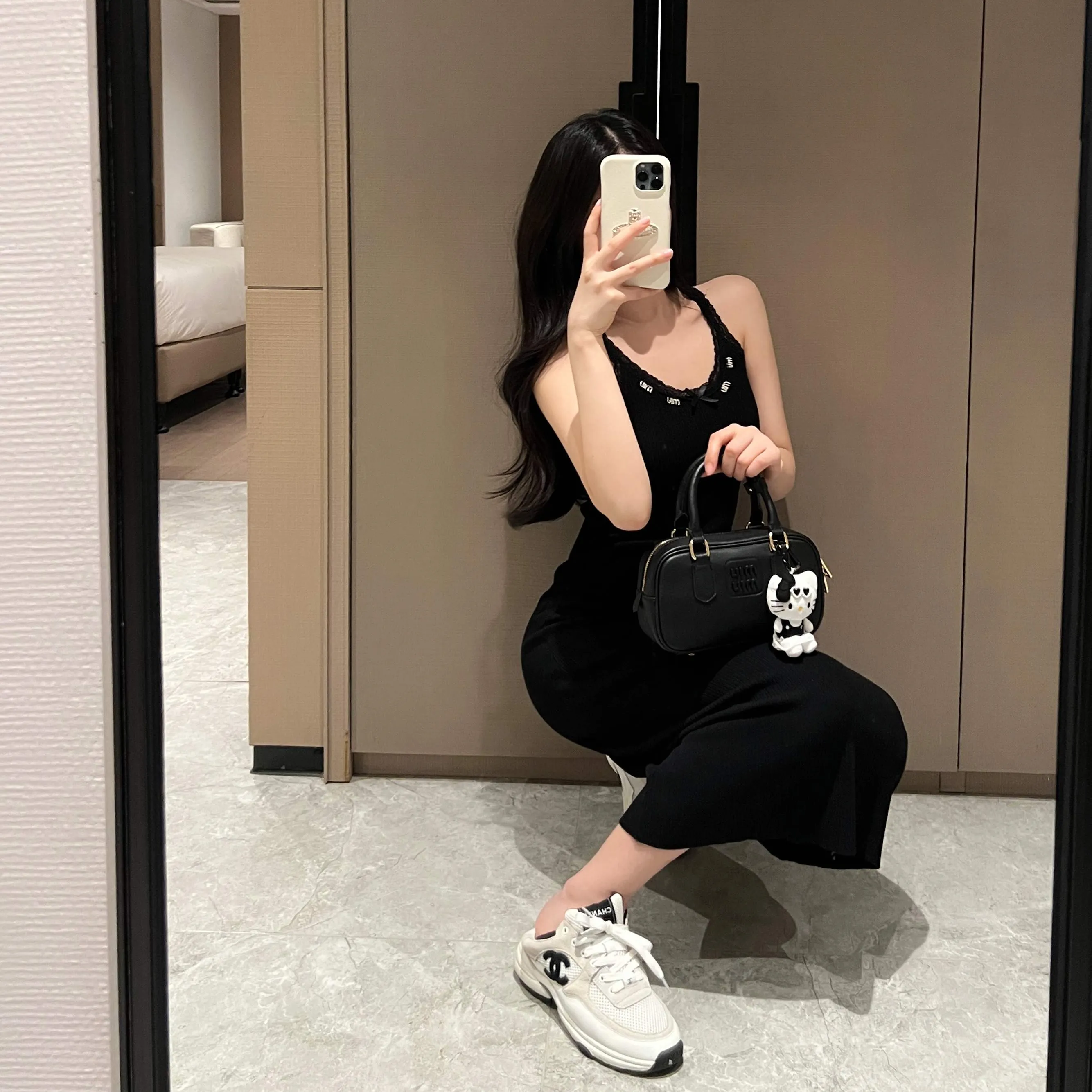 『フリーサイズ』大人気 レース スパンコール セクシー フィット シルエット強調 ニットワンピース