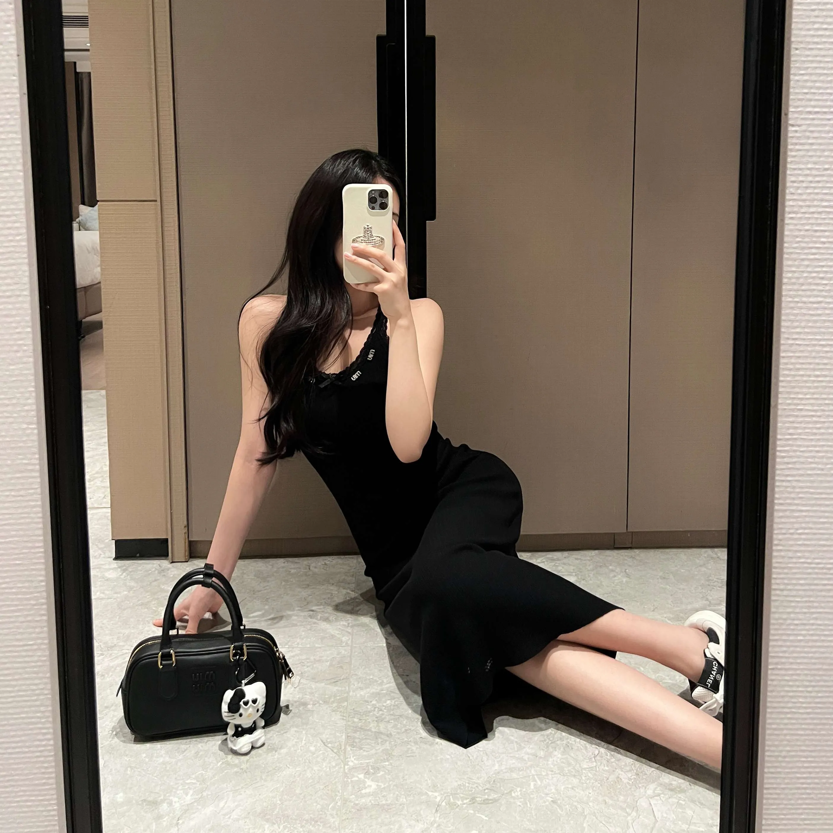 『フリーサイズ』大人気 レース スパンコール セクシー フィット シルエット強調 ニットワンピース