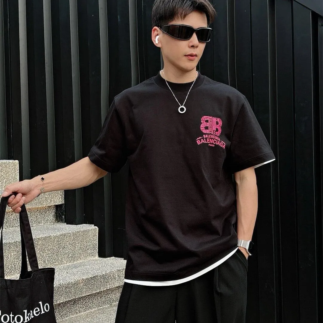 『S-4XL』デイリー使いに最適 重ね着にも対応 洗練された大人カジュアル ヴィンテージ風プリント Tシャツ