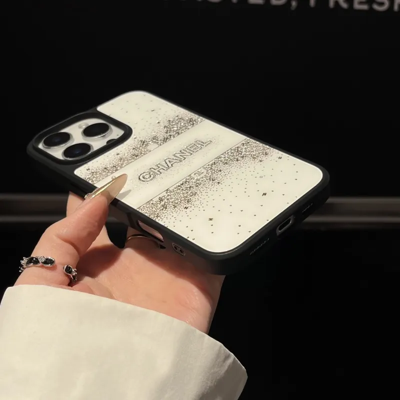 絶対欲しい シンプル 軽量 ボタン感度良好 画面保護 滑り止め スマホケース
