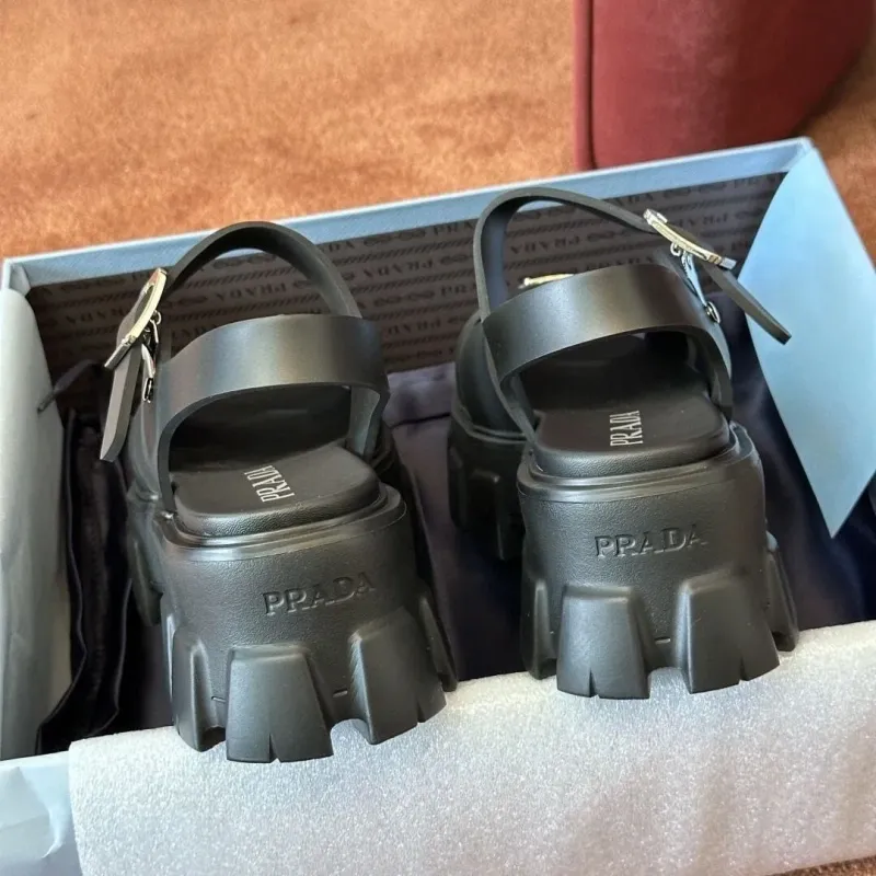 『35-41』 売れ筋 高品質 おしゃれ デザイン感 エレガント 合わせやすい サンダル
