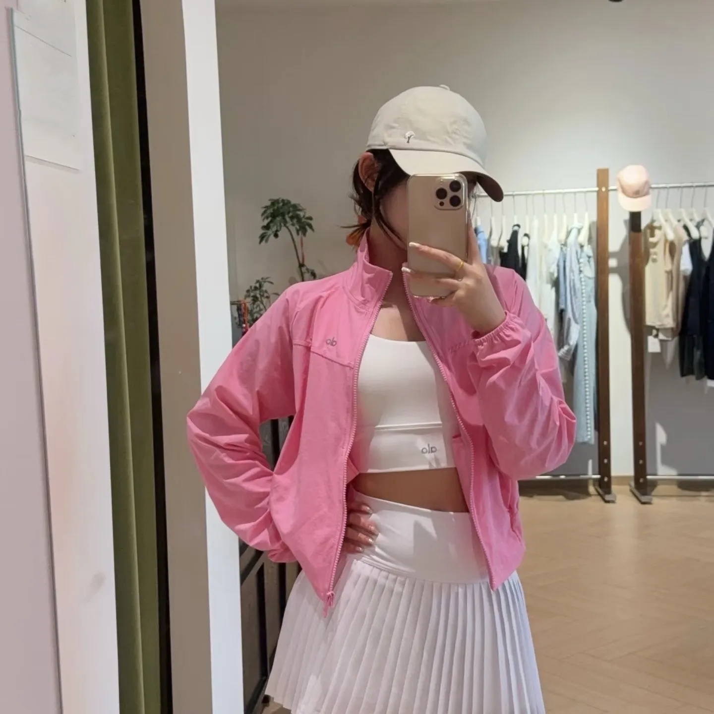 『S-L』テニス風 クール フィットカット 軽量 通気性生地 UVカット シルエット強調 アウター