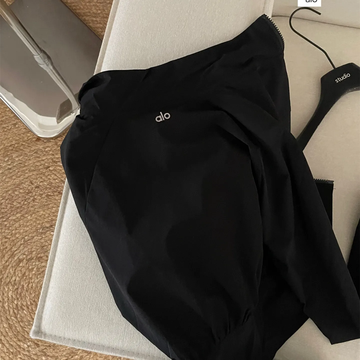『S-L』テニス風 クール フィットカット 軽量 通気性生地 UVカット シルエット強調 アウター