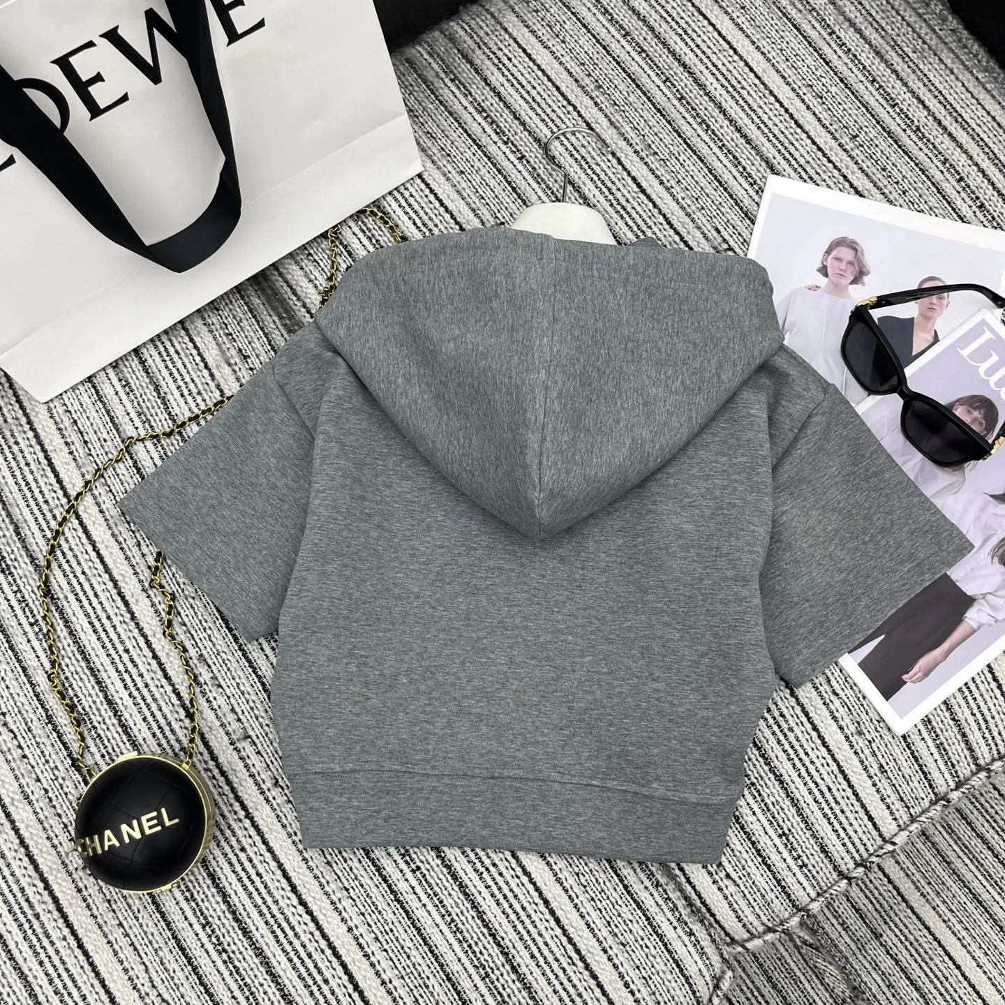 『S-L』刺繍 ロゴ アクセント フード 付き ショート トップス ゴム 入り ウエスト ストレート パンツ セットアップ
