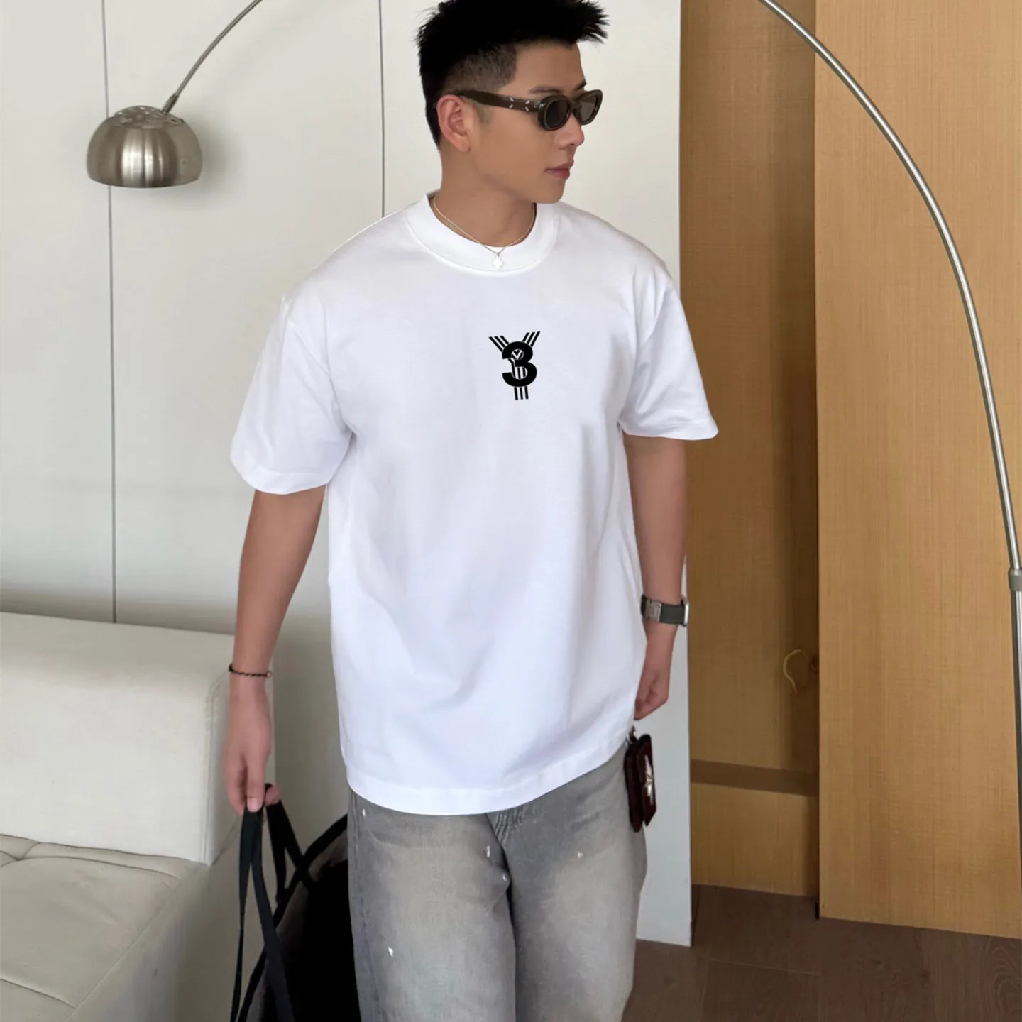 『S-4XL』季節を先取り プレミアム素材使用 特別感のある一品 ストリート系 立体感のある Tシャツ