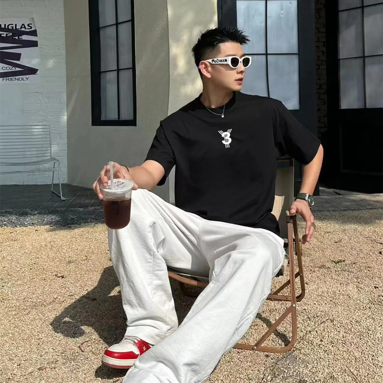 『S-4XL』季節を先取り プレミアム素材使用 特別感のある一品 ストリート系 立体感のある Tシャツ