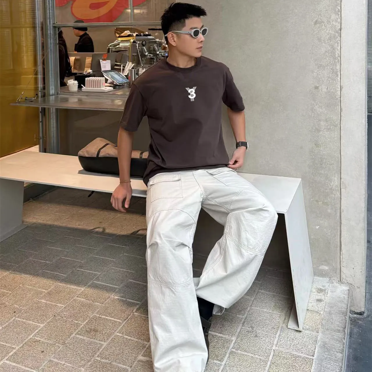 『S-4XL』季節を先取り プレミアム素材使用 特別感のある一品 ストリート系 立体感のある Tシャツ