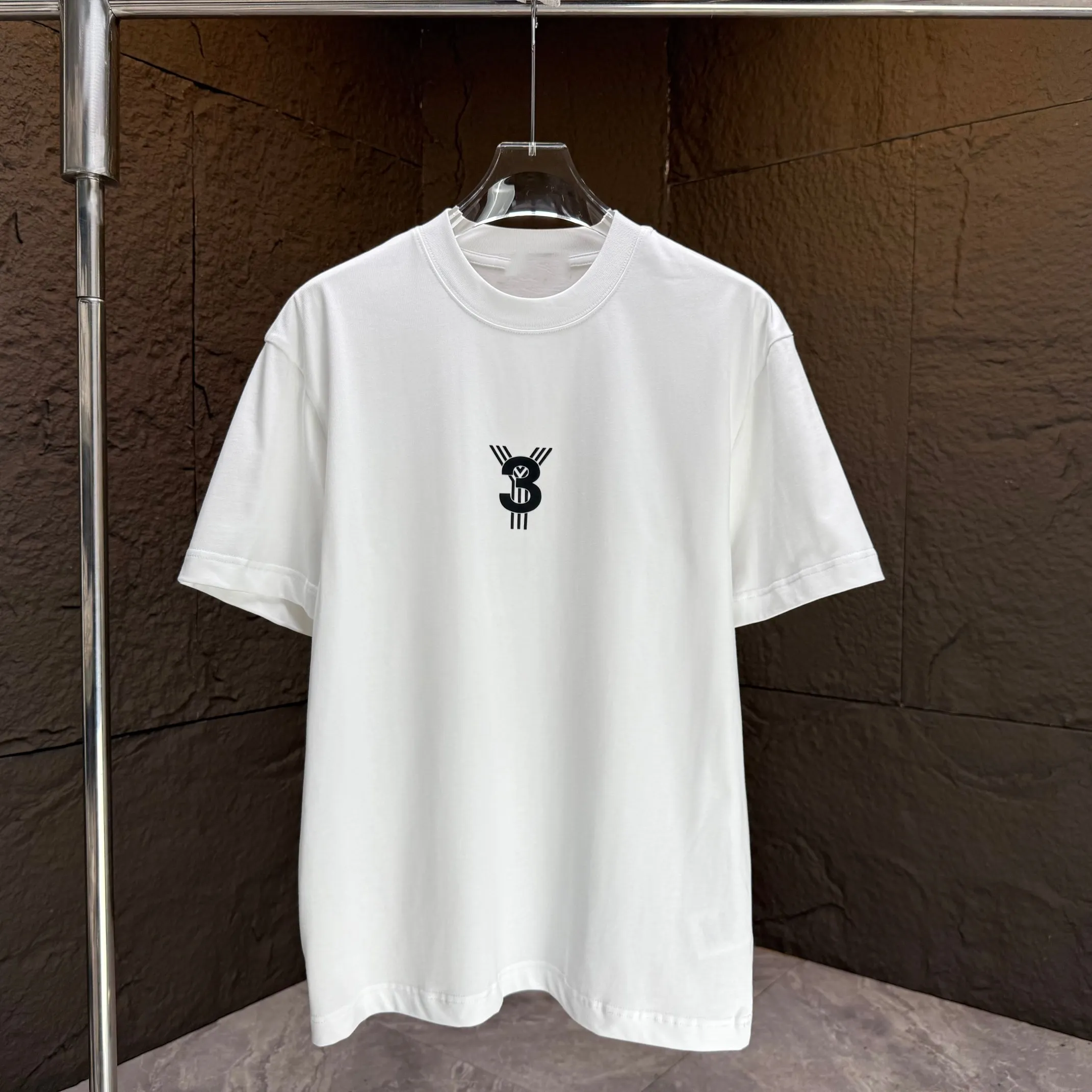『S-4XL』季節を先取り プレミアム素材使用 特別感のある一品 ストリート系 立体感のある Tシャツ