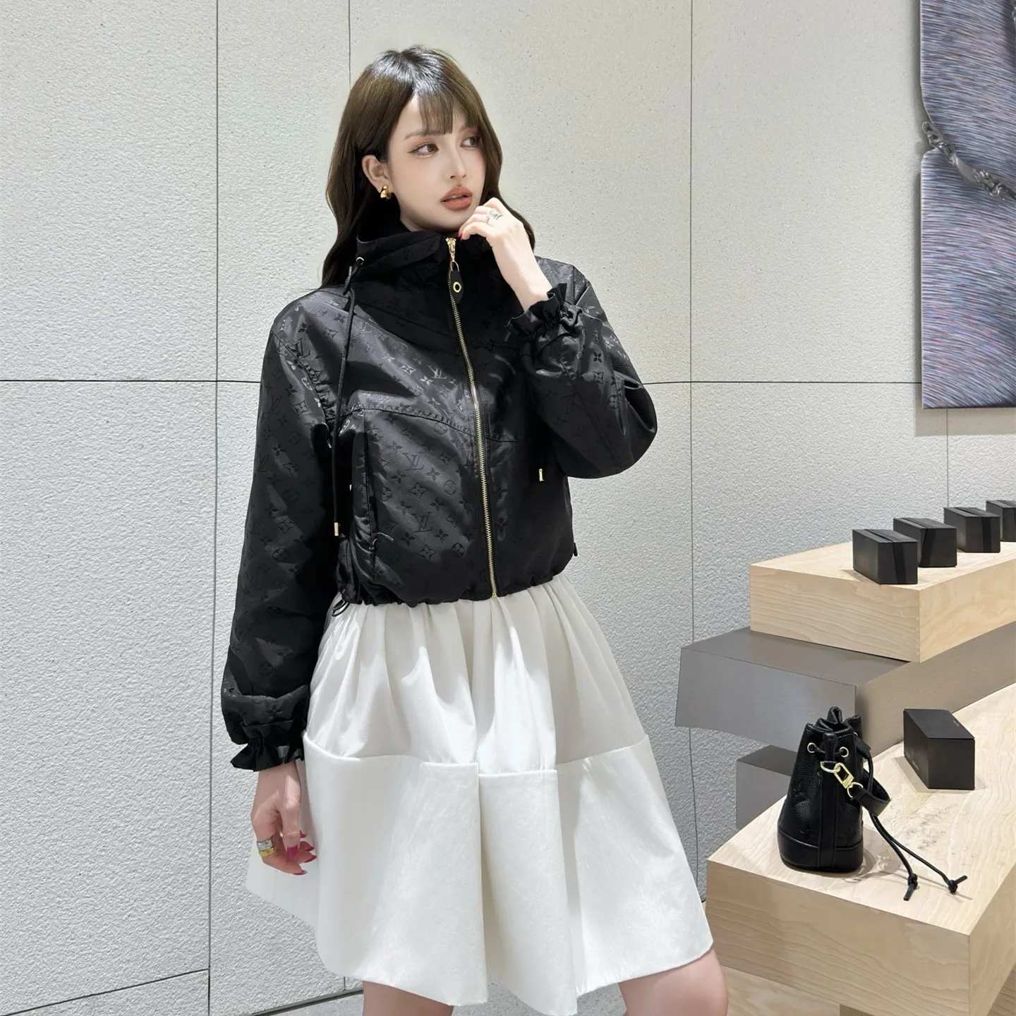 『S-L』大人気 着回し最強 高級感 テクスチャー 立体 裁断 上品 おしゃれ UVカット アウター